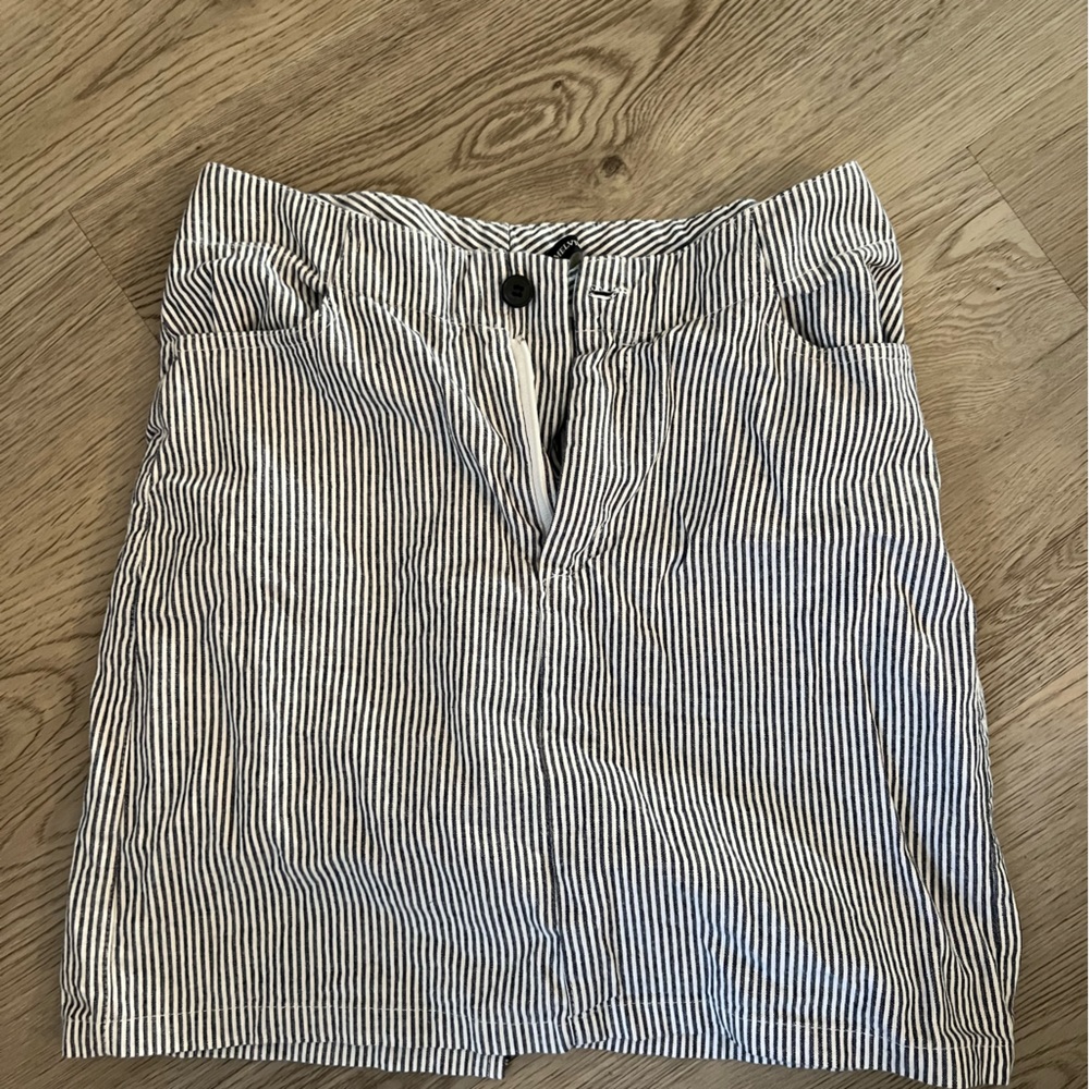 Brandy Melville Navy and white striped skirt